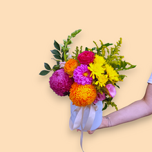 Load image into Gallery viewer, Coral Charm Arranged